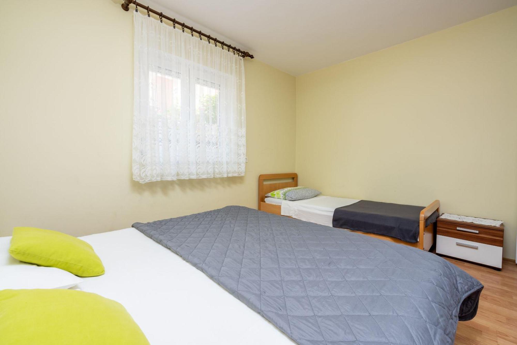 Apartment Lucija
