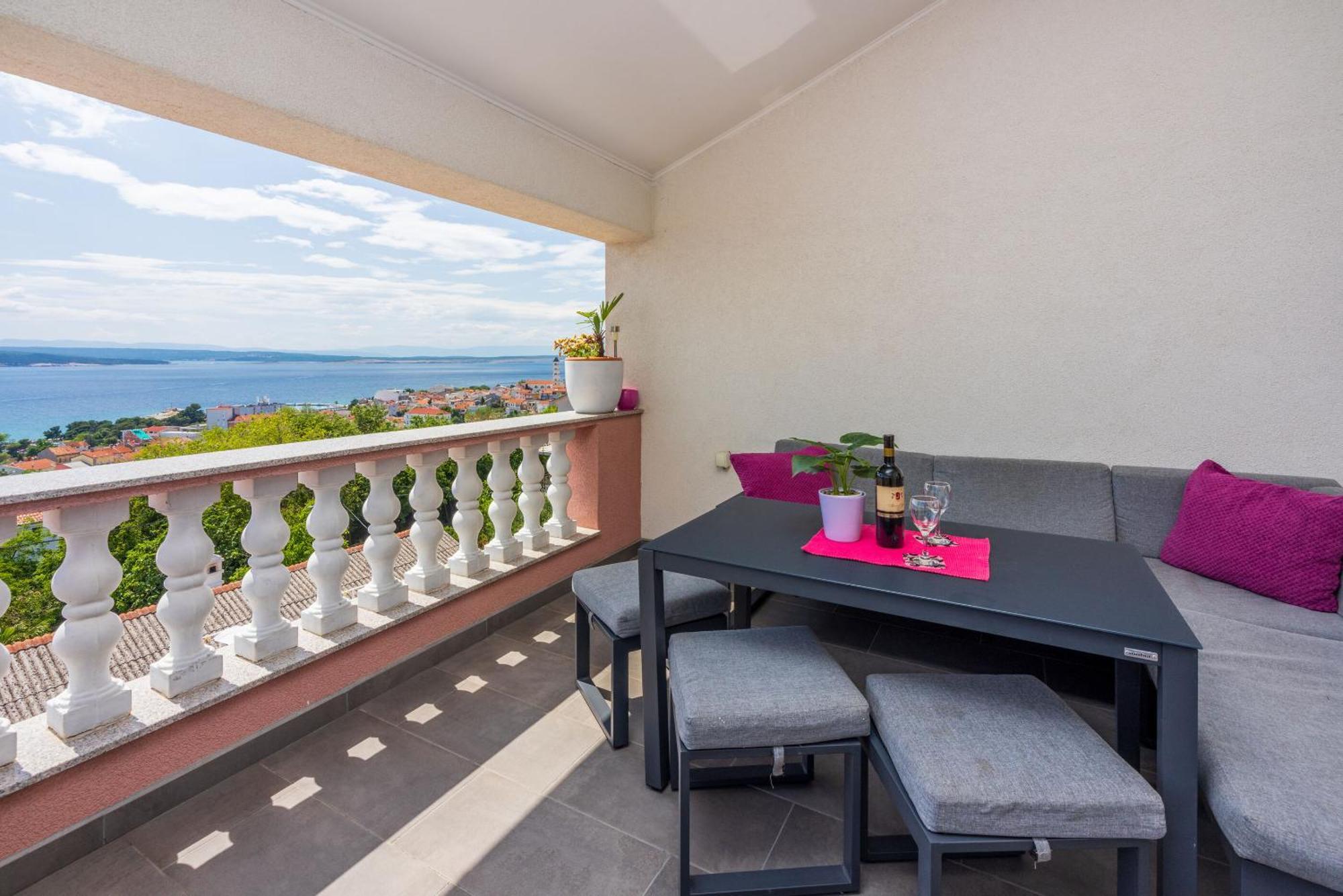 Apartment Lucija *