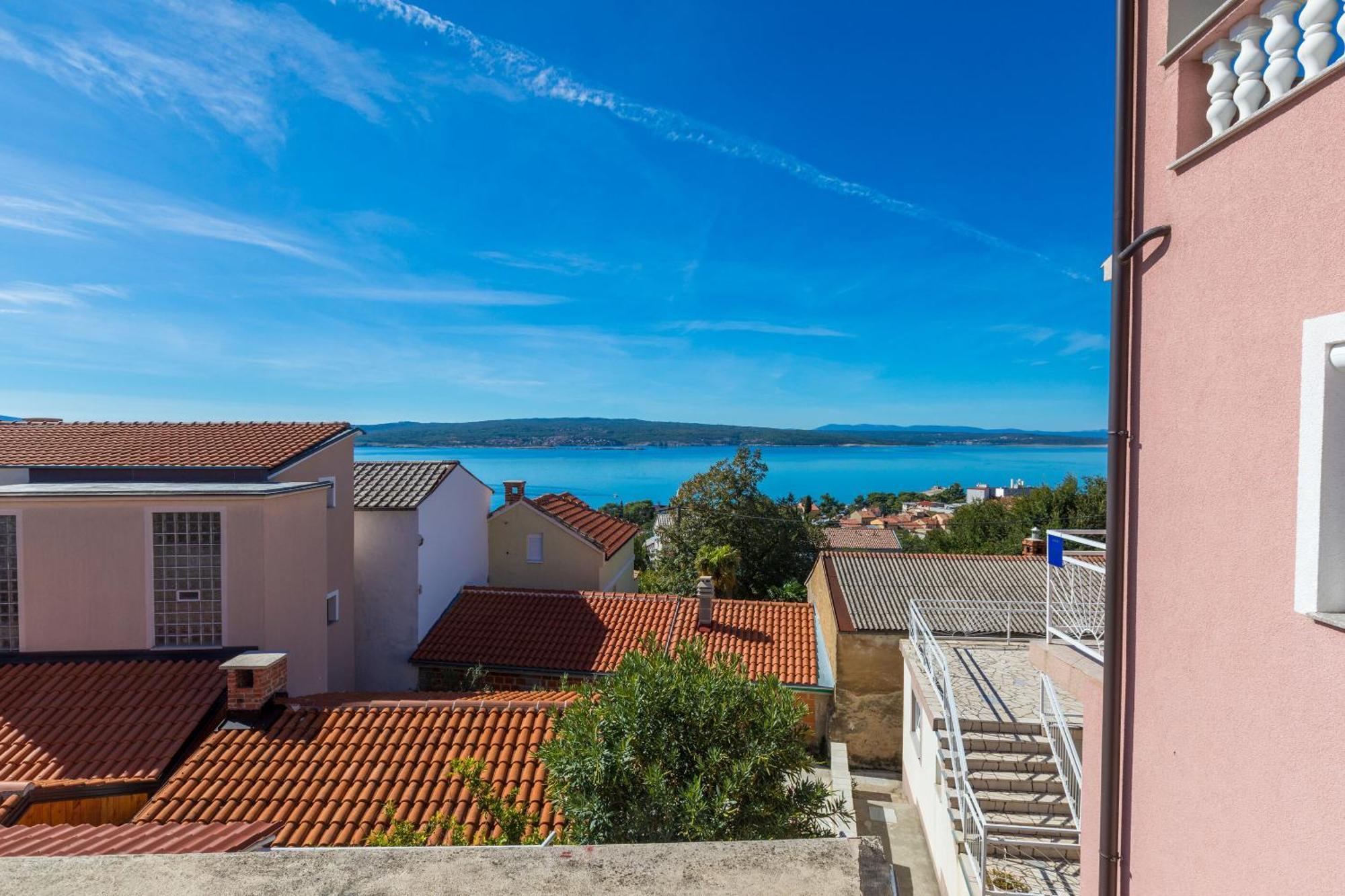 Apartment Lucija *