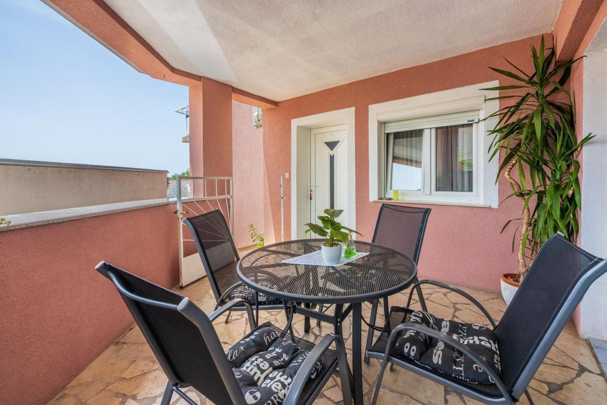 Apartment Lucija Crikvenica